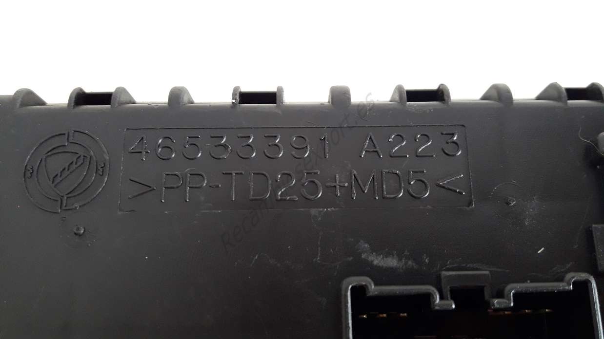 Caja de fusibles Fiat Bravo Brava 46533391A223 46533391 A223 - foto 2