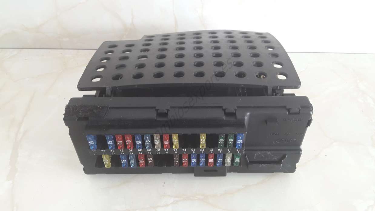 Caja de fusibles Ford Escort 97AG14A073EC - foto 1