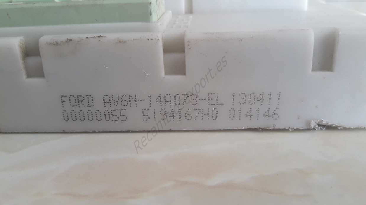 Caja de fusibles Ford Focus AV6N14A073EL AV6N 14A073 EL 00000055 5194167H0 - foto 2