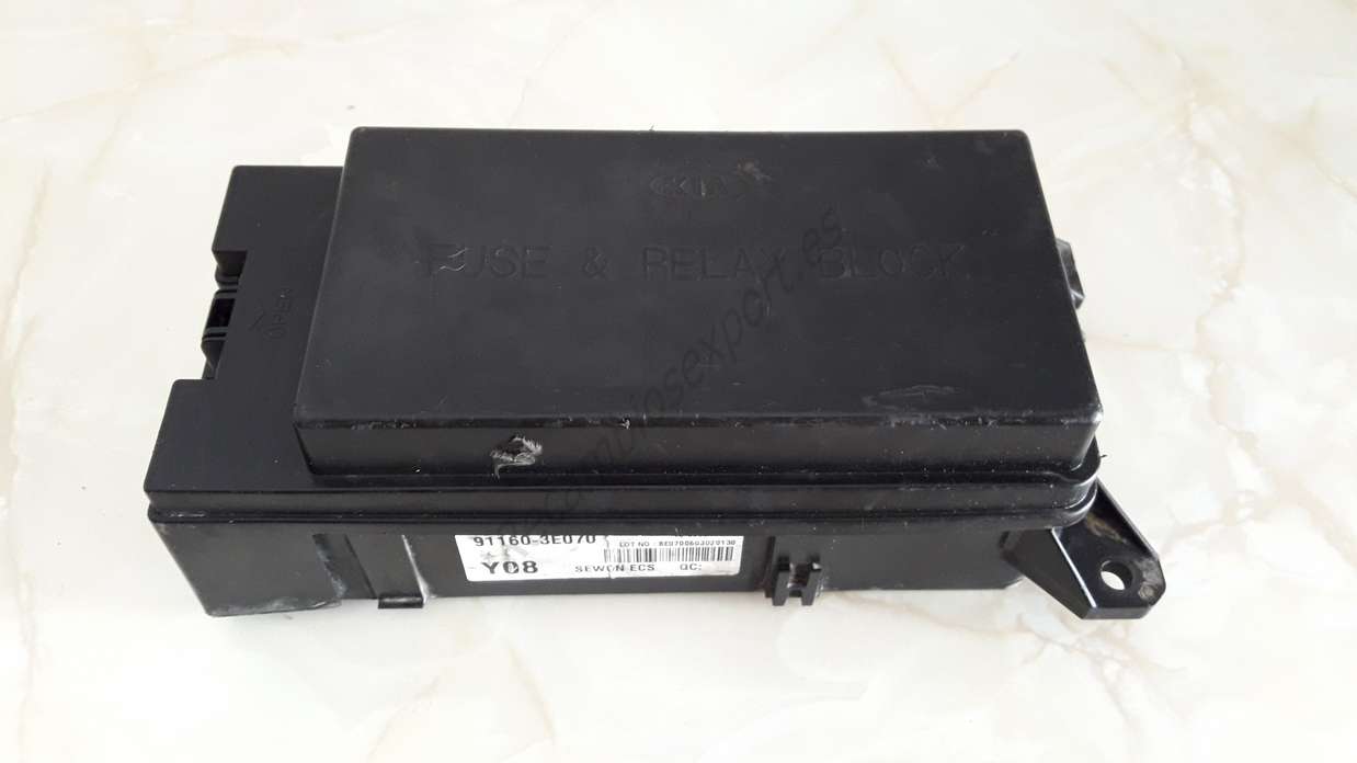Caja de fusibles Kia Sorento 911603E070 91160-3E070 - foto 1