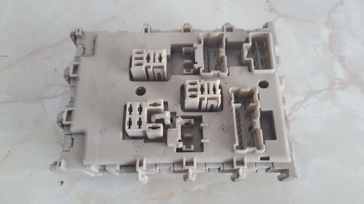 Caja de fusibles Nissan ALmera 24350BU210 24350 BU210 - foto 3