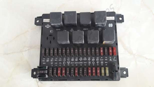 Caja de fusibles Nissan Trade 24063G4900 24063-G4900 - foto 1