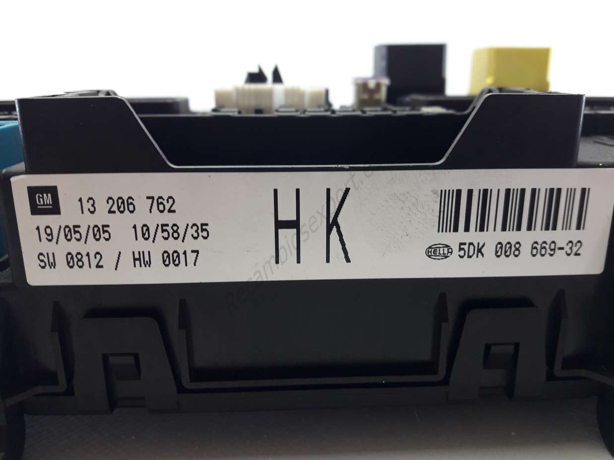 Caja de fusibles Opel Astra H 13 206 762 HK 13206762HK 13206762 HELLA 5DK00866932 5DK 008 669-32 SW 0812 HW 0017 - foto 2