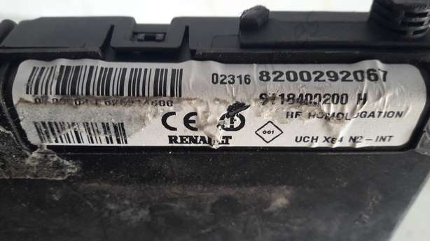 Caja de fusibles Renault Megane 8200292067 8200233451A S118400200H - foto 2