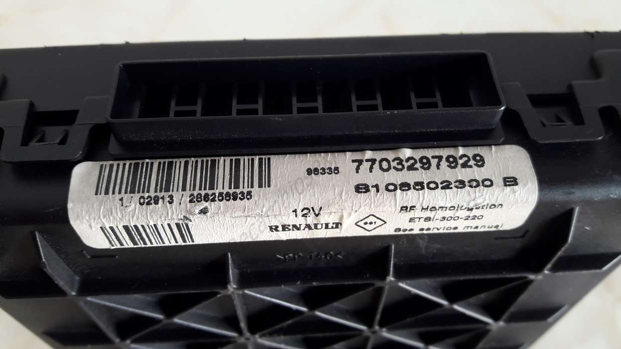 Caja de fusibles Renault Megane Scenic 7703297929 SIEMENS S108502300B S108502300 B - foto 2