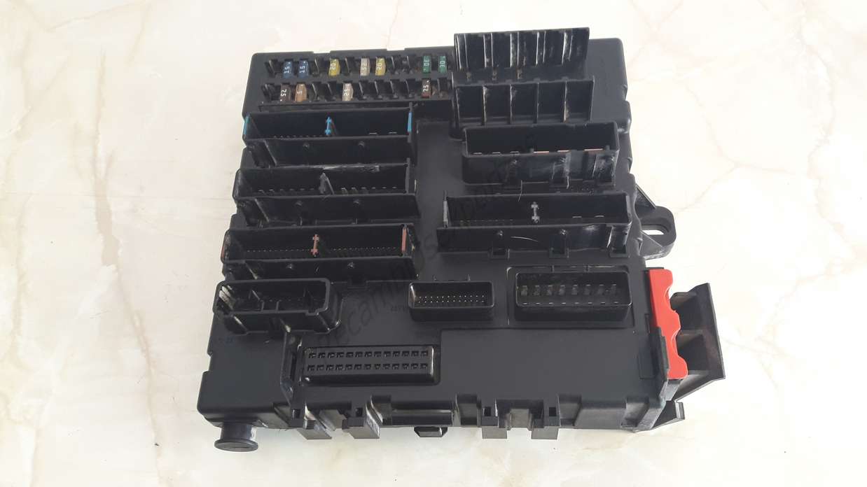 Caja de fusibles Opel Vectra C 13125487AZ 13125487 AZ 519031108 - foto 1