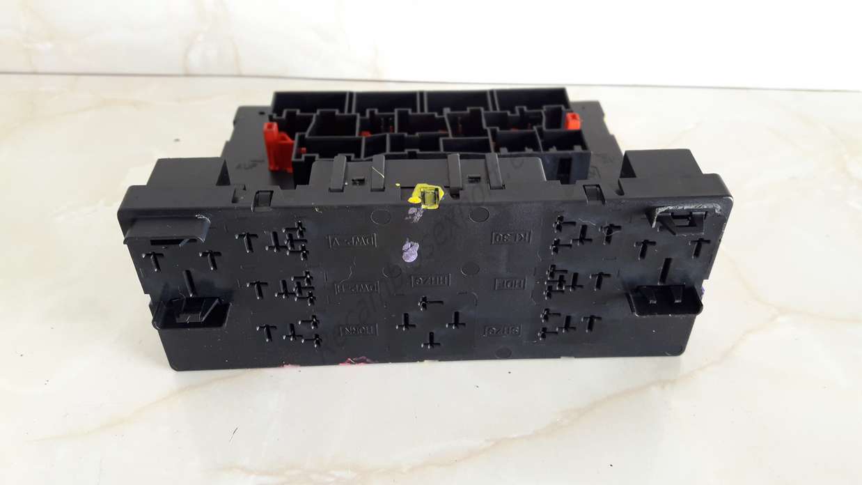 Caja fusibles bsi  volkswagen golf v audi a3  seat leon toledo  altea skoda octabia fabia 1k0937049p 1k0 937 049 p f005v00494 - foto 3