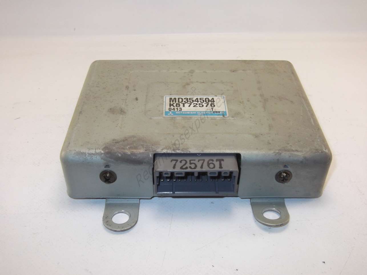 Centralita Mitsubishi Pajero Montero MD354504 MD 354 504 k8t72576 - foto 1