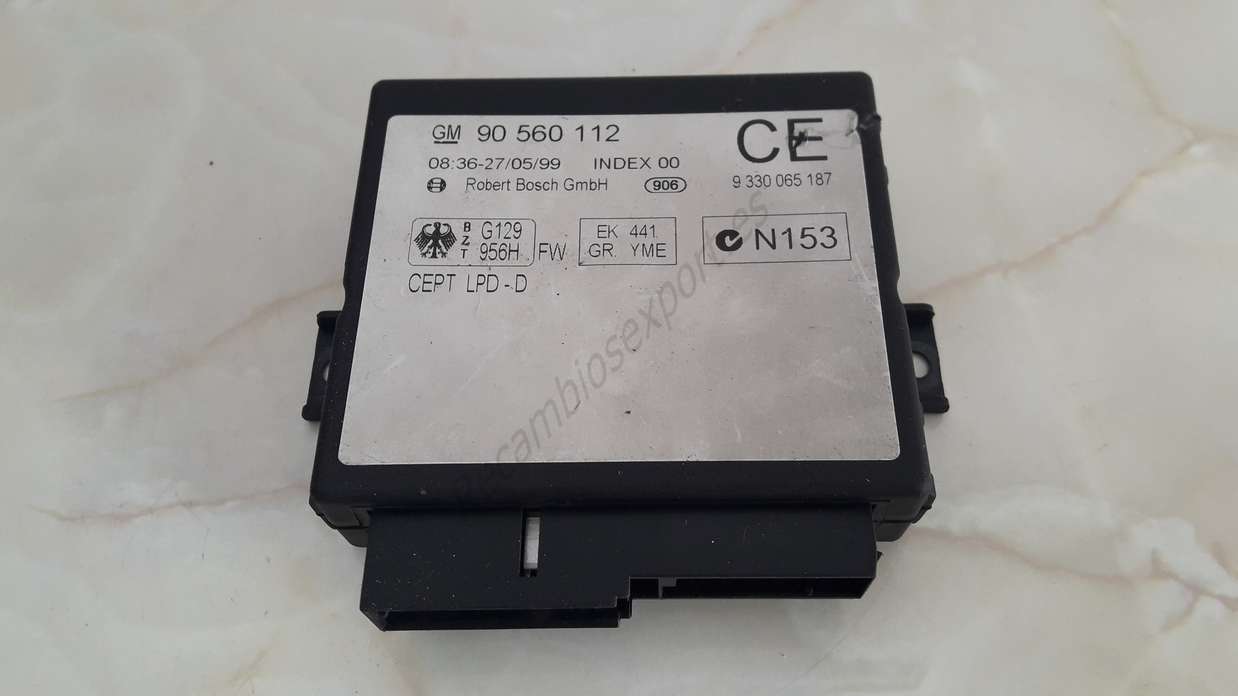Centralita de cierre centraliazdo OPEL ASTRA GM 90560112 90560112CE 90 560 112 CE BOSCH 9330065187 9 330 065 187 - foto 1