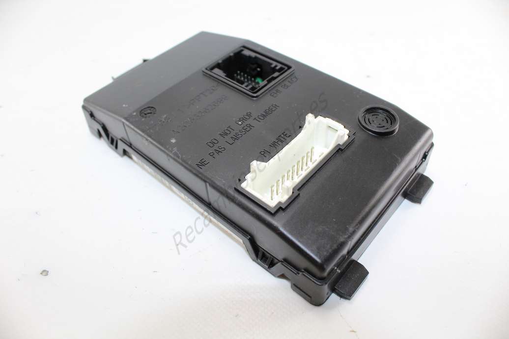 Centralita de cierre centralizado Dacia Duster Renault Clio 8201068829 U180126007C - foto 1