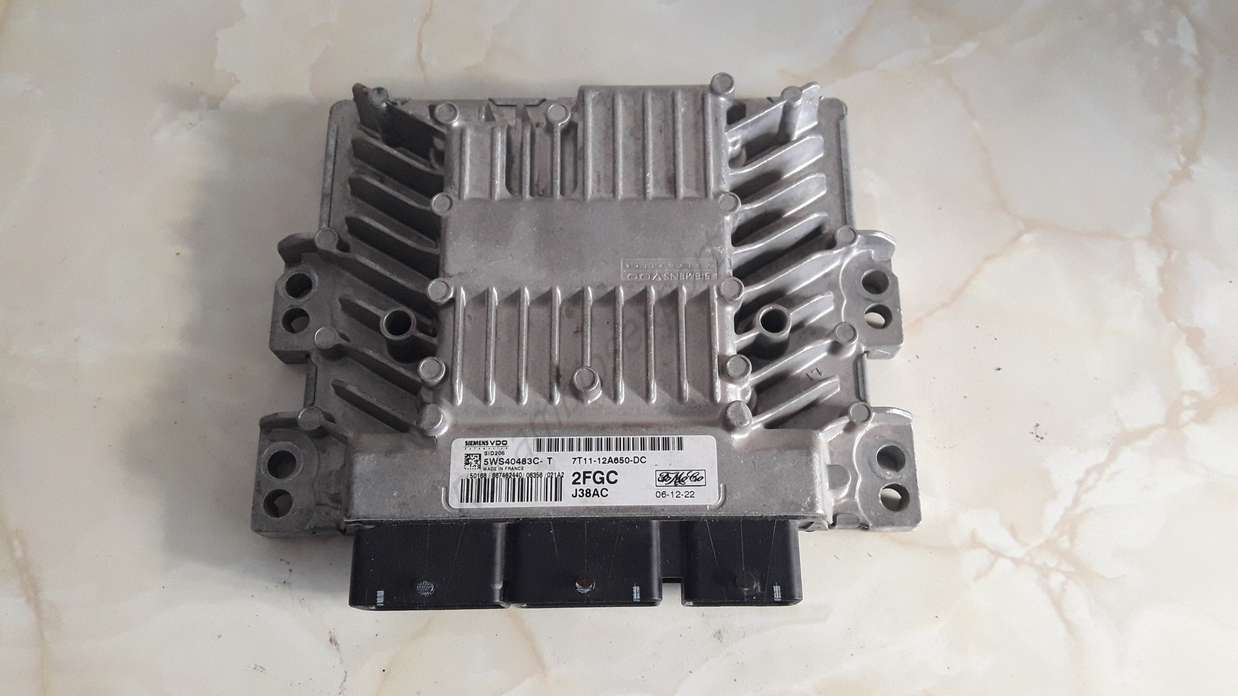 Centralita motor Ford Connect 7T11-12A650-DC 7T1112A650DC Siemens VDO 5WS40483C-T 5WS40483CT - foto 1