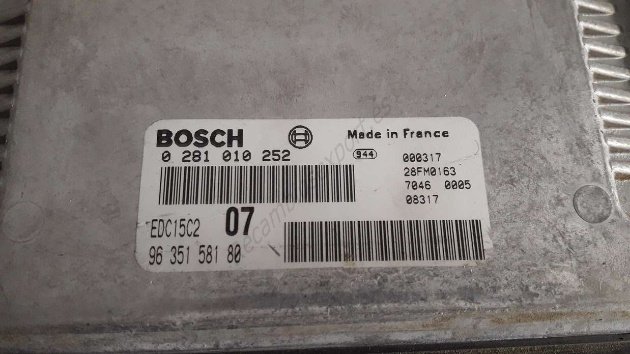 Centralita renault scenic megane bosch 0281 010 252 9635158180 EDC15C2 07 - foto 2