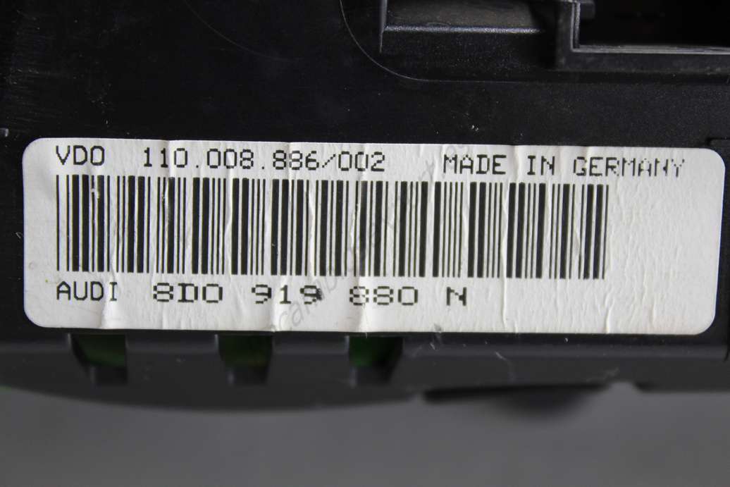Cuadro de instrumentos Audi A4 8D0919880N 8D0 919 880 N VDO 110008886 110008886002 110.008.886002 - foto 3