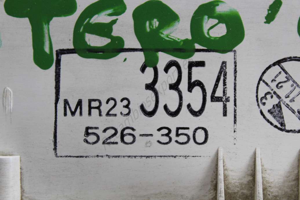 Cuadro de instrumentos Mitsubishi Pajero Montero MR233354 MR23 3354 526350 526-350 - foto 2
