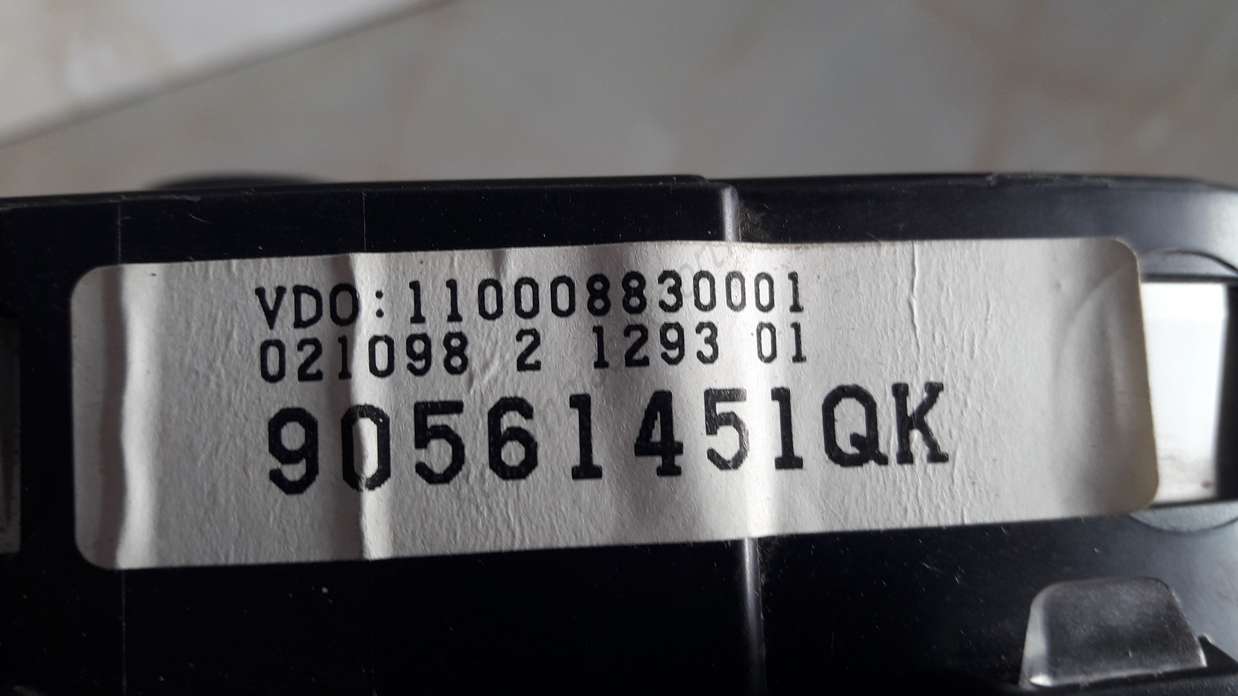 Cuadro de instrumentos Opel Astra 90561451QK 90 561 451 QK  VDO 110008830001  0210982129301 - foto 3
