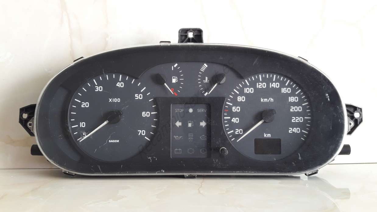 Cuadro de instrumentos Renault Scenic Megane P8200071820 - foto 1