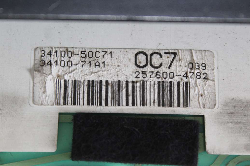 Cuadro de instrumentos Suzuki Samurai 3410050C71 34100-50C71 3410071A1 34100-71A1 2576004782 257600-4782 OC7 0C7 - foto 2