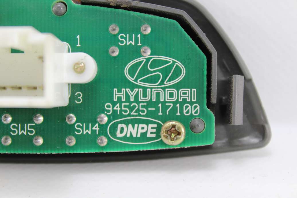 Interruptor botonera Hyundai Matrix Kia 9452517100 94525-17100 - foto 2