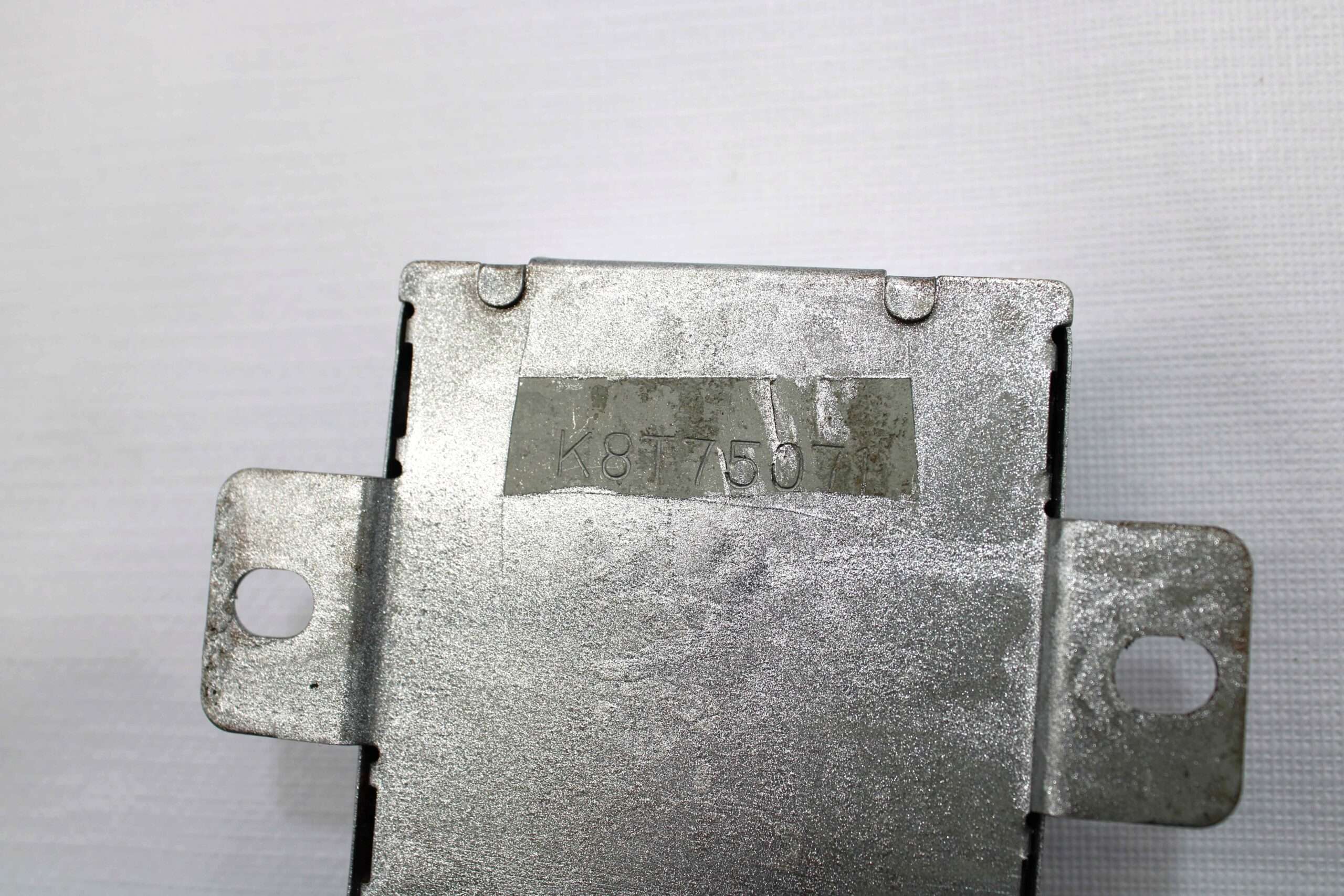 Relé de precalentamiento Mitsubishi Pajero - foto 2