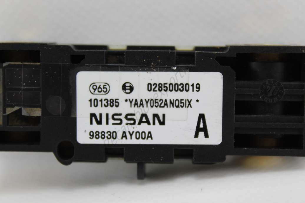 Sensor de airbag Nissan Primera Almera Micra Tino 98830AY00A 98830 AY00A BOSCH 0285003019 - foto 2