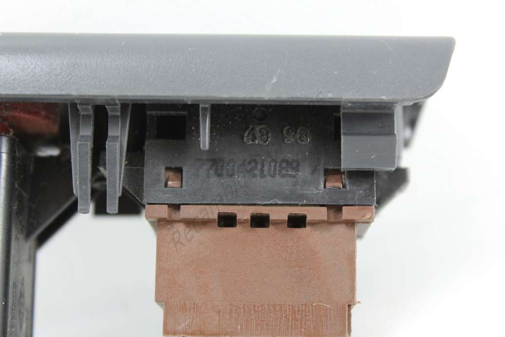 Interruptor cierre centralizado Renault Laguna 7700421089 - foto 2