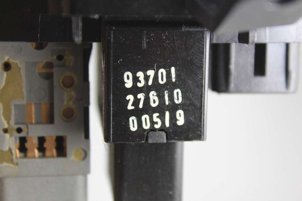 Interruptor de calefacción Hyundai Coupe 9371627600 93716-27600 9370127610 93701 27610 9371027500 93710 27500 - foto 3