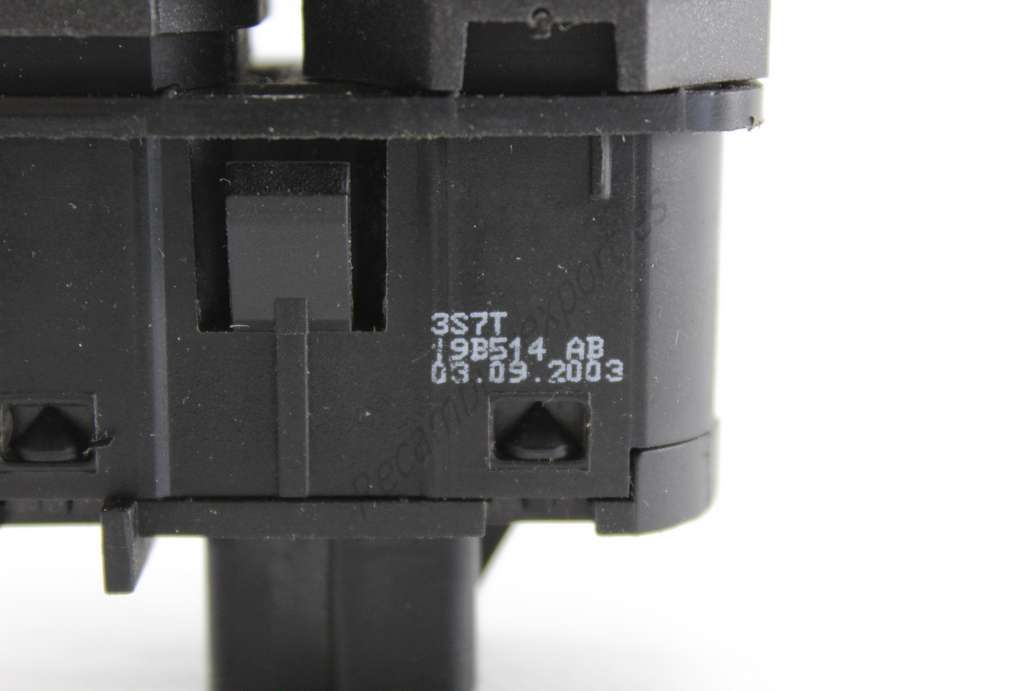 Interruptor de portón arranque Ford Mondeo 3S7T19B514AB 3S7T-19B514-AB - foto 2