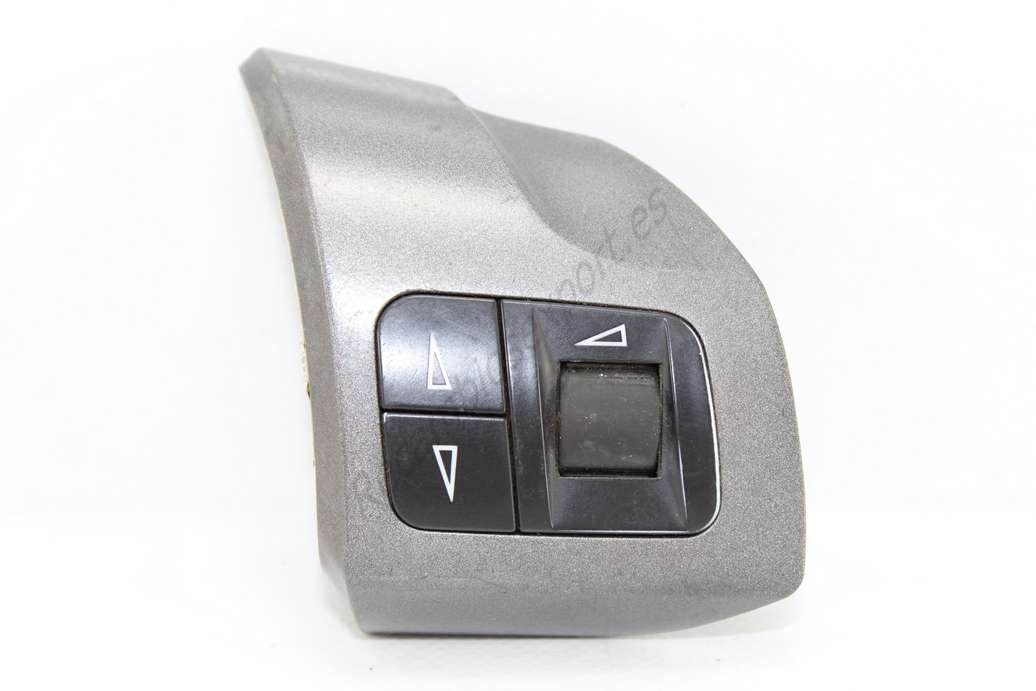 Interruptor de radio 13126750 Opel Astra Zafira GM - foto 1