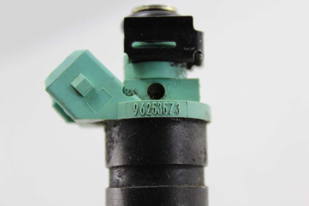 Inyector de combustible Daewoo Tucuma Nubira 96253573 - foto 2
