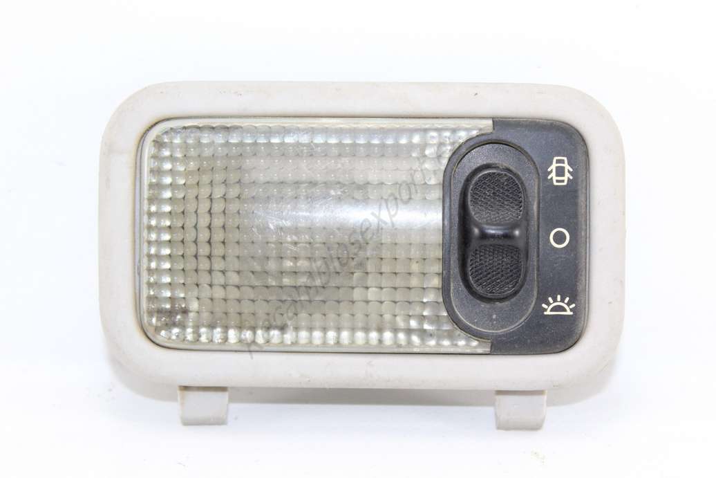 Luz de interior Citroen Peugeot 9610095677 - foto 1