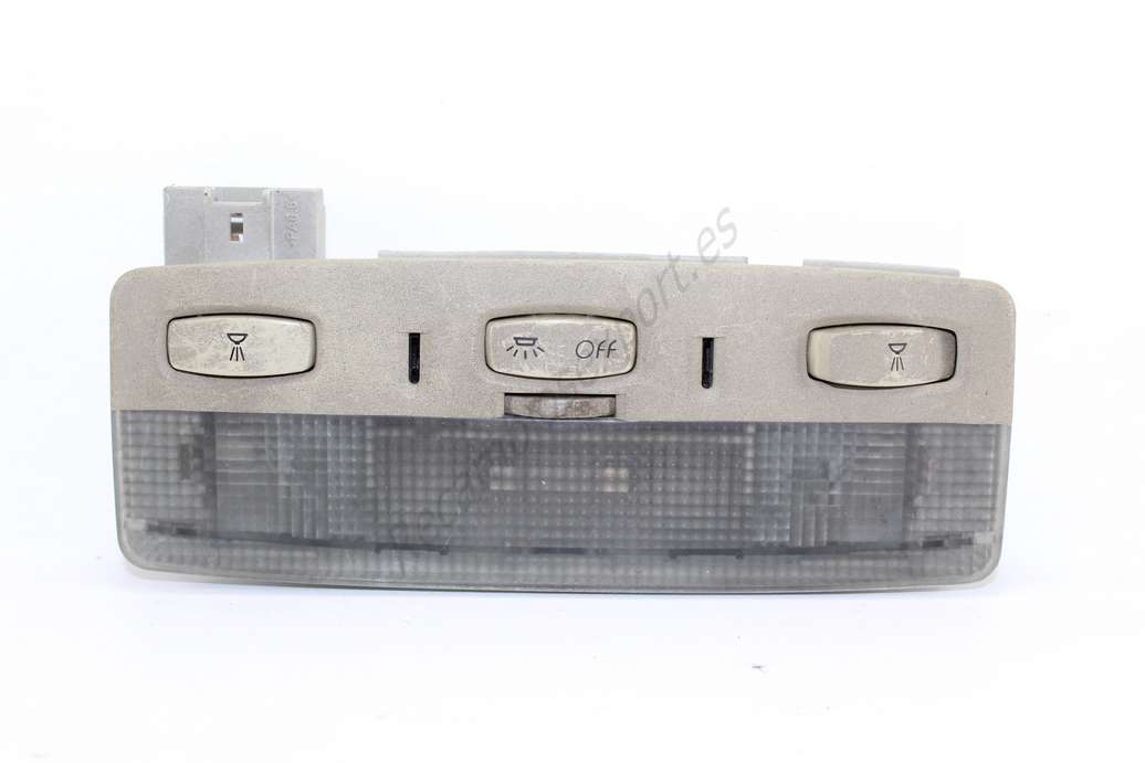 Luz interior Renault Laguna 8200033829 8 200 033 829 8200003036 8 200 003 036 - foto 1