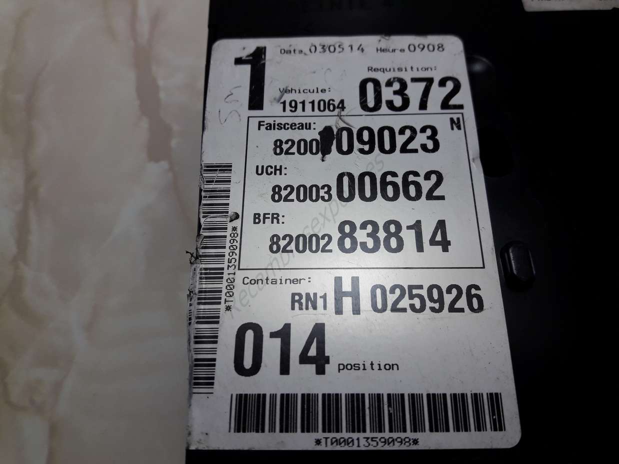 CAJA RELES / FUSIBLES RENAULT LAGUNA 8200309036N 8200300662 8200283811 - foto 2