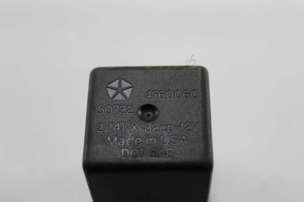 Modulo de rele Chrysler 4760060 - foto 2