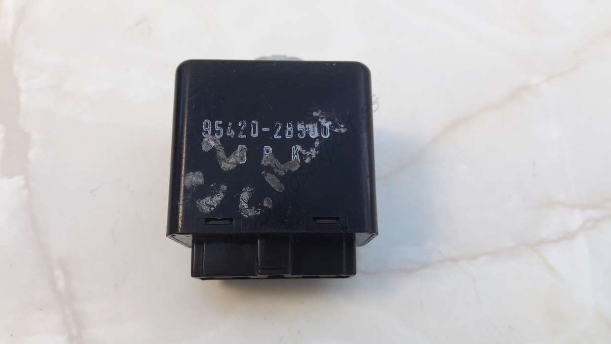 Modulo de rele Hyundai SantaFe 954202B500 95420-2B500 - foto 1