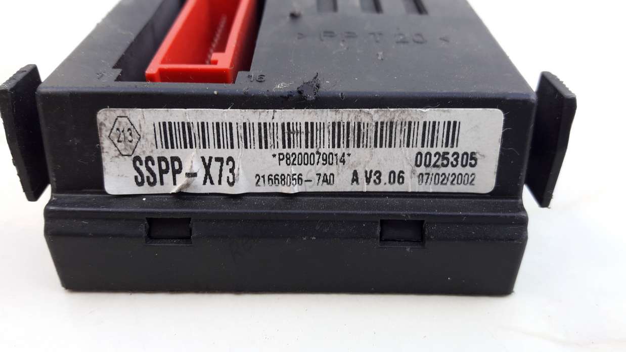 Modulo electronico procedente de Renault Vel Satis P8200079014 216680567A0 21668056-7A0 - foto 2