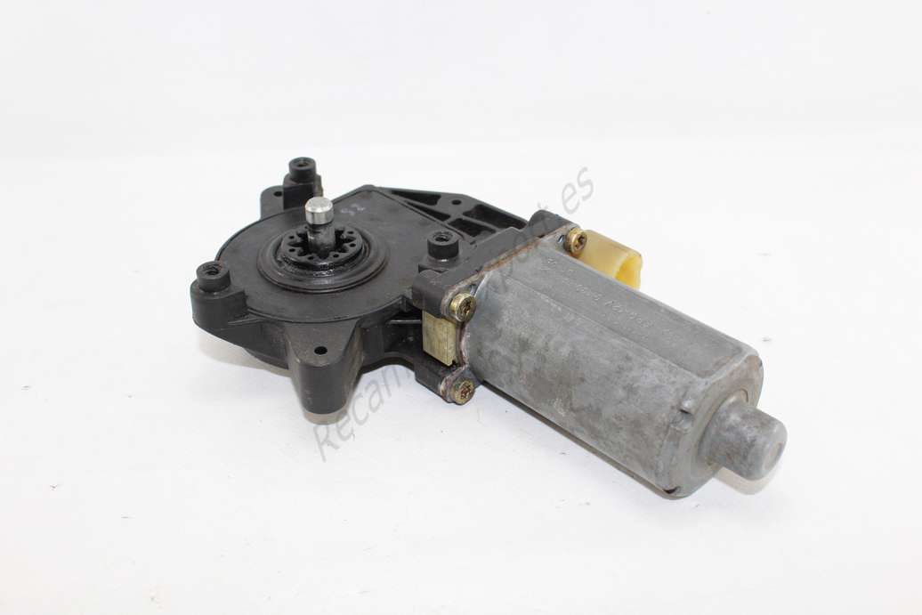 Motor de elevalunas Renault Megane 0130821721 0 130 821 721 Bosch - foto 1