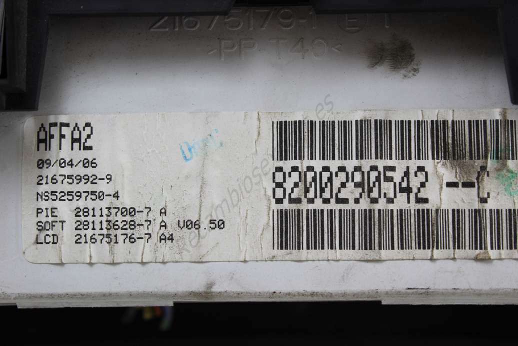 Pantalla multifuncion Renault Megane 8200290542C 8200290542--C 8200502434 8200502441 - foto 3