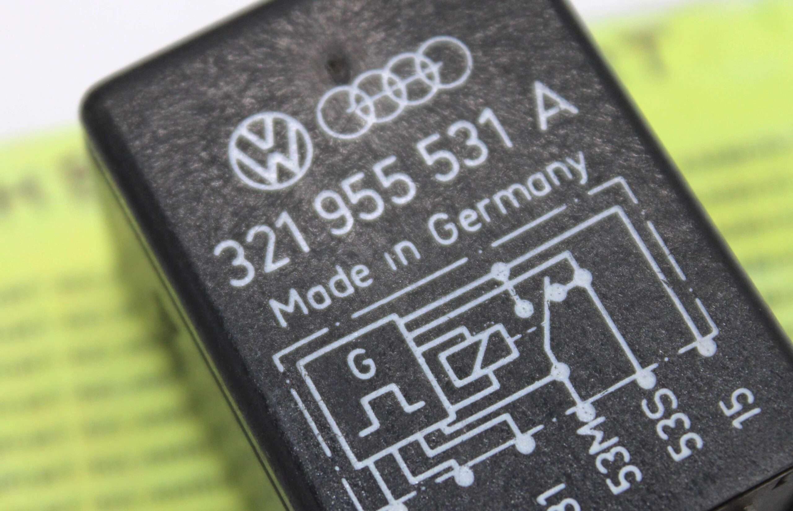 Relé 19 Limpiaparabrisas Volkswagen Audi - foto 2