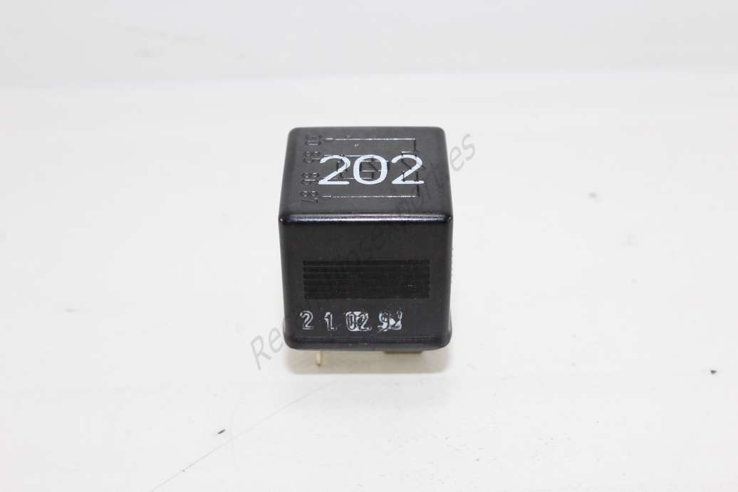Rele 202 Audi A4 VW Volkswagen Seat Skoda 30858687 30 85 86 87 899587 8A0951253 - foto 1