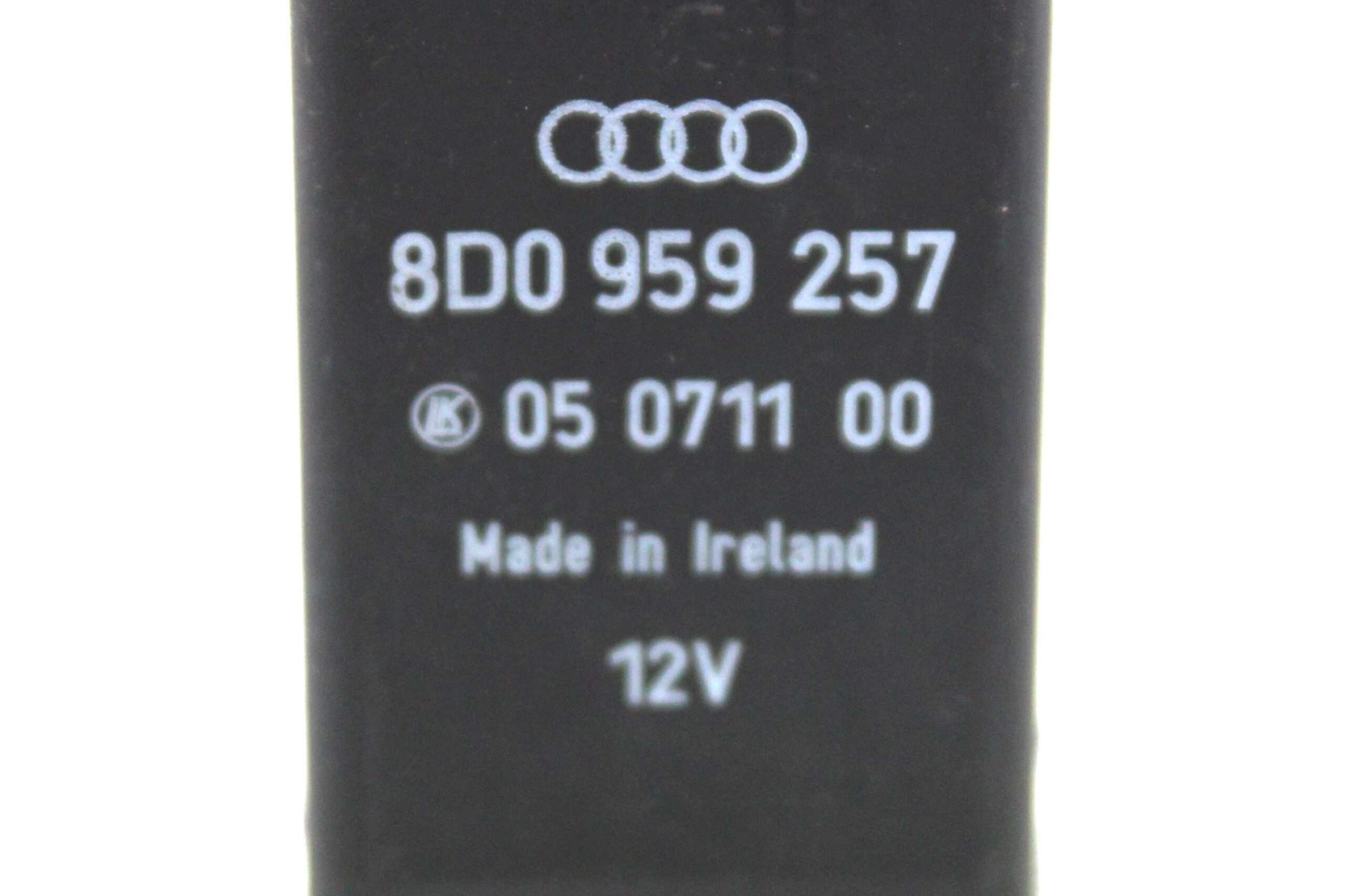 Relé 365 Elevalunas Audi - foto 2