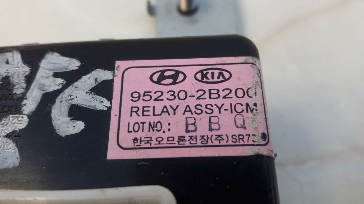 Rele ASSY-ICM de Hyundai Santafe Kia 952302B200 95230-2B200 - foto 2