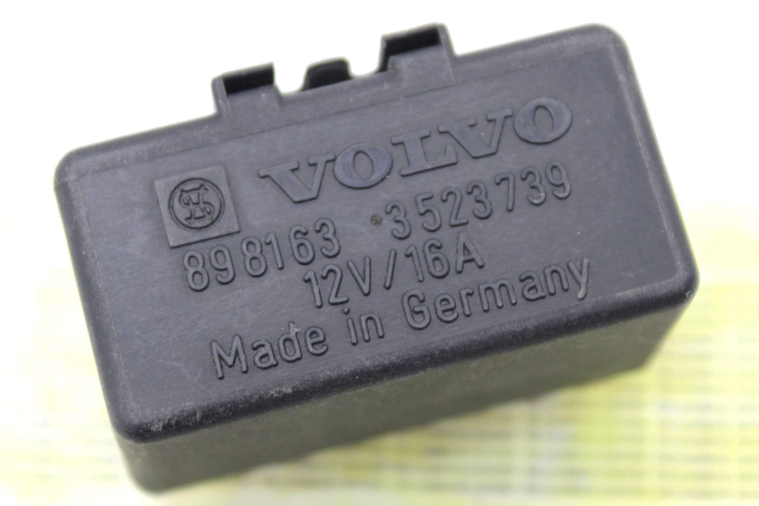 Relé Cierre Centralizado Volvo - foto 2