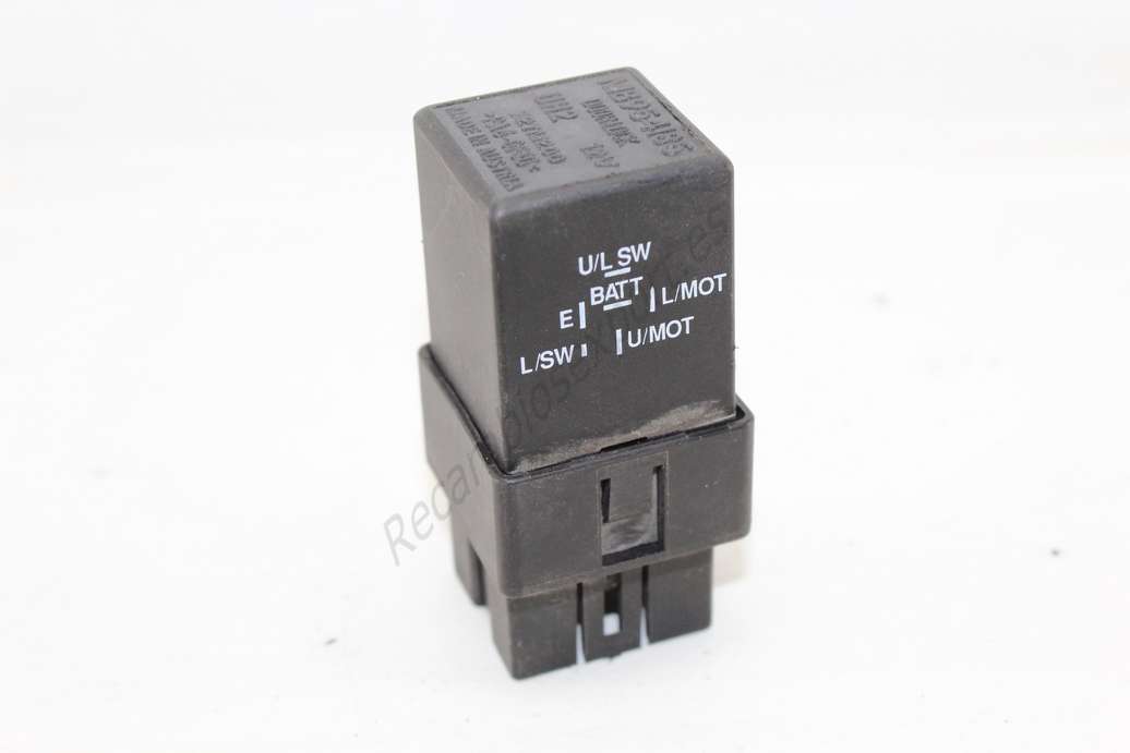 Rele Mitsubishi Carisma MB954185 72TM200 - foto 1