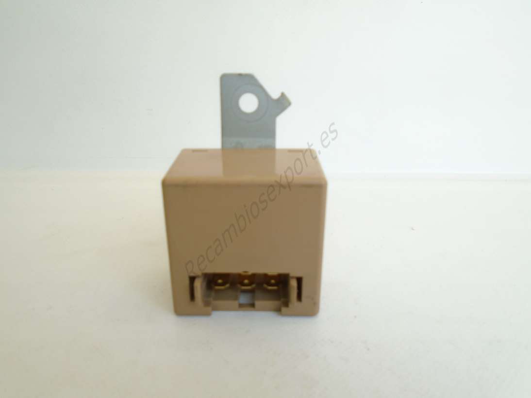 Rele Mitsubishi MD332123 MD 33 21 23 0680005210 06 80 00 52 10 - foto 1