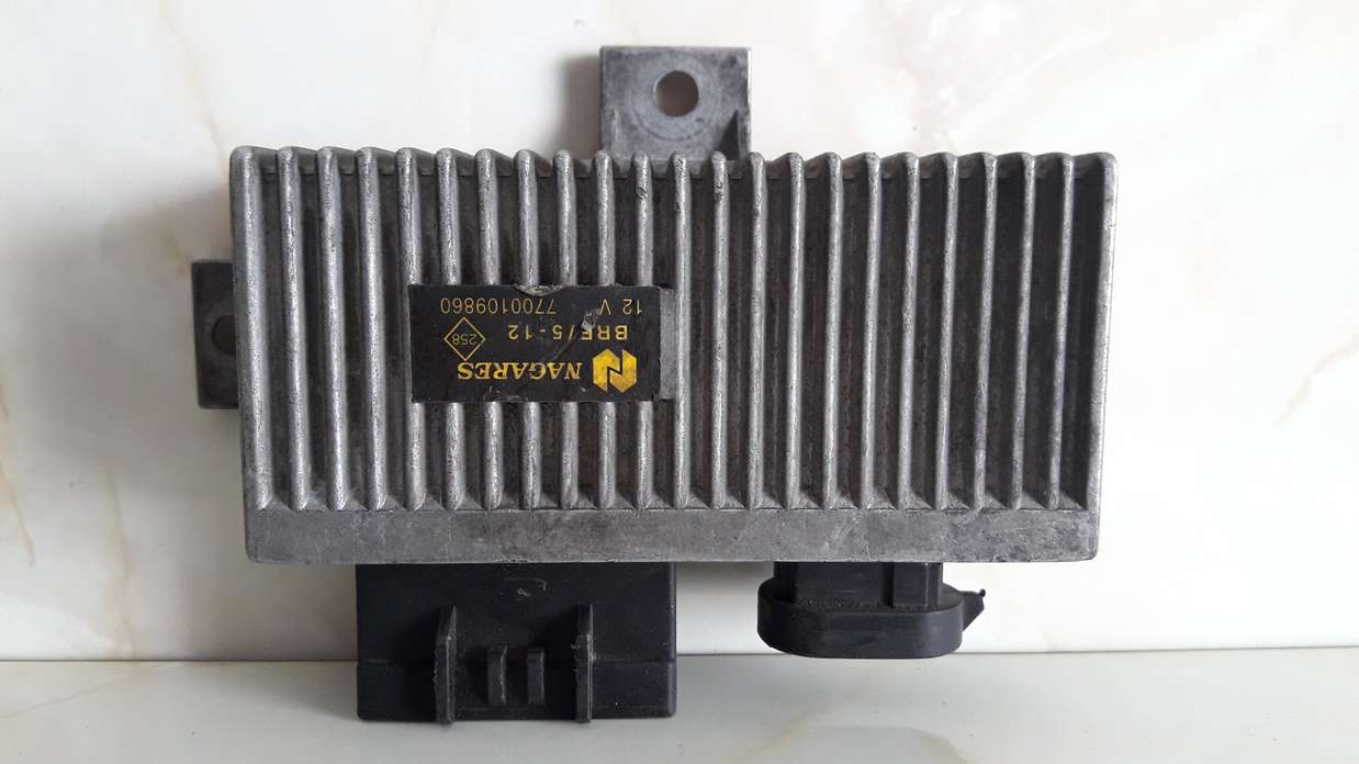 Rele de Precalentamiento Renault Megane Scenic Clio Kangoo Laguna NAGARES 7700109860 - foto 1