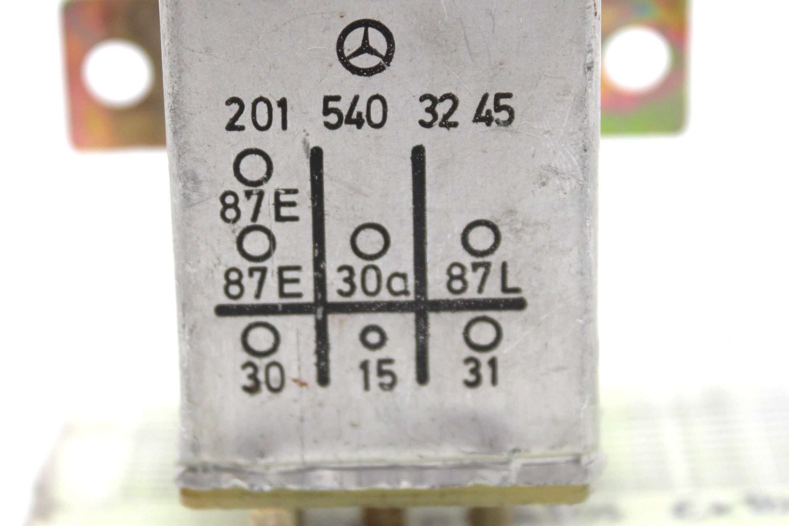 Relé de Protección Contra Sobretensiones Mercedes - foto 3