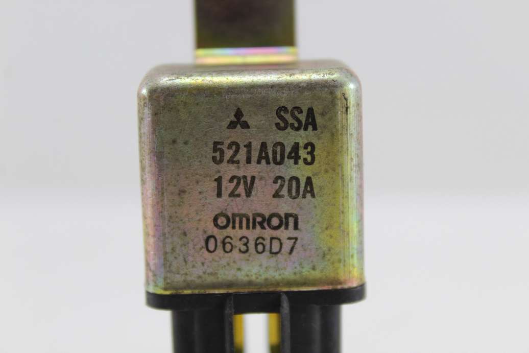 Rele de aire acondicionado Volvo S40 V40 Mitsubishi Space Star 521A043 SSA Omron - foto 2