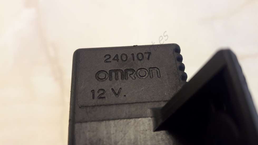 Rele de combustible Grupo PSA Peugeot Citroen OMRON 240107 - foto 2