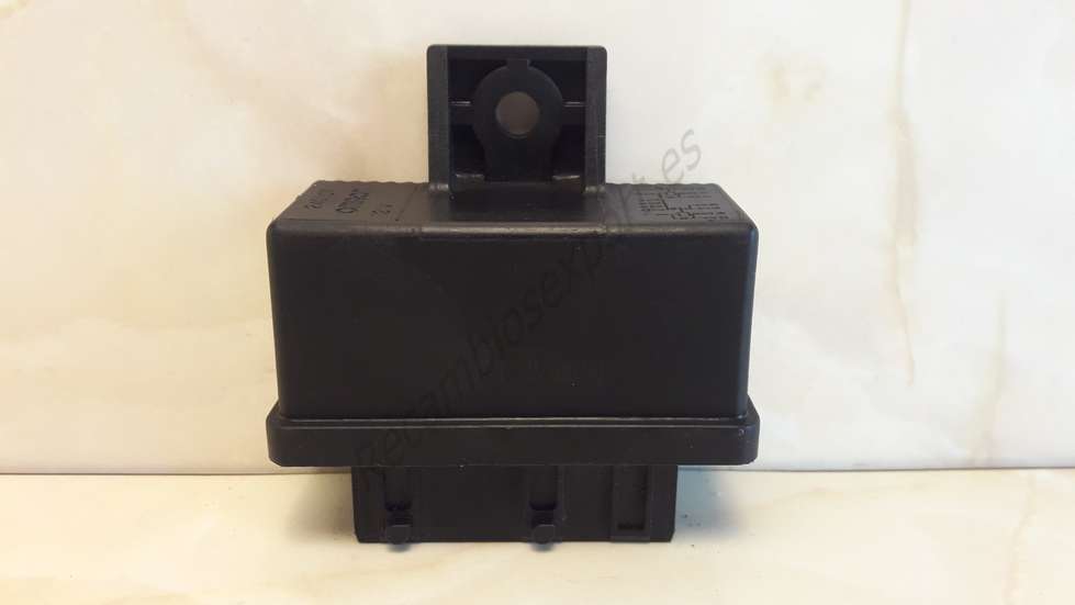 Rele de combustible Grupo PSA Peugeot Citroen OMRON 240107 - foto 1