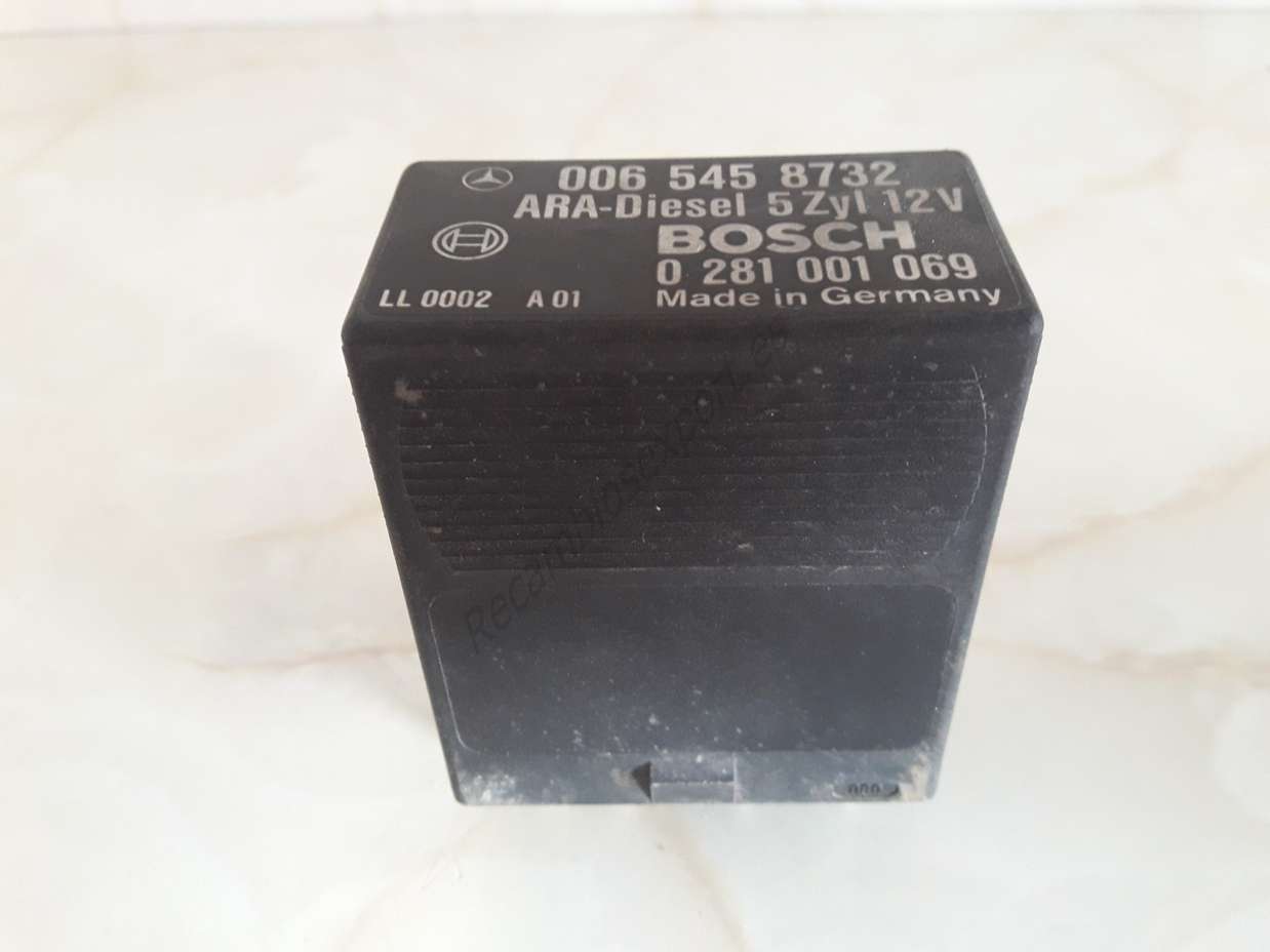 Rele de combustible Mercedes W124 0065458732 006 545 8732 BOSCH 0281001069 - foto 1